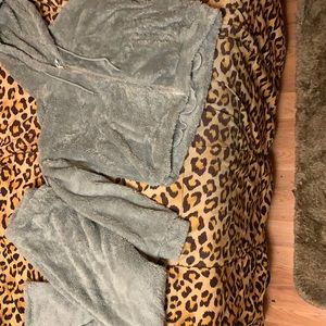 Grey Fuzzy sweat set hoodie & pants size large